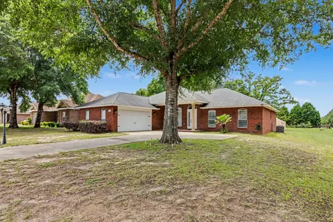 Exterior - 6100 Dragonfly Way, Crestview, FL 32536 photo 2 of 8
