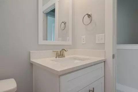 Bath - 416 Date Palm Ln, Freeport, FL 32439 photo 6 of 6