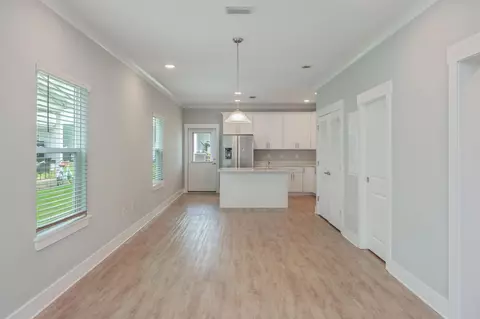 Living - 416 Date Palm Ln, Freeport, FL 32439 photo 5 of 5