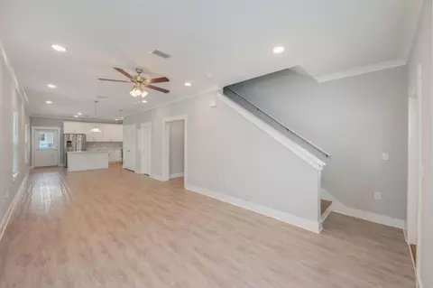 Living - 416 Date Palm Ln, Freeport, FL 32439 photo 2 of 5