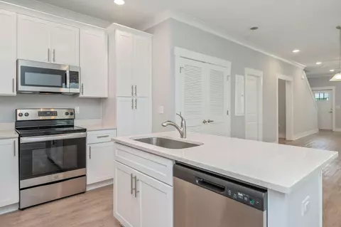 Kitchen - 416 Date Palm Ln, Freeport, FL 32439 photo 3 of 5