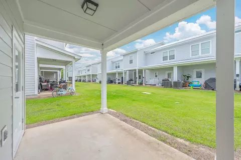 Exterior - 416 Date Palm Ln, Freeport, FL 32439 photo 5 of 9