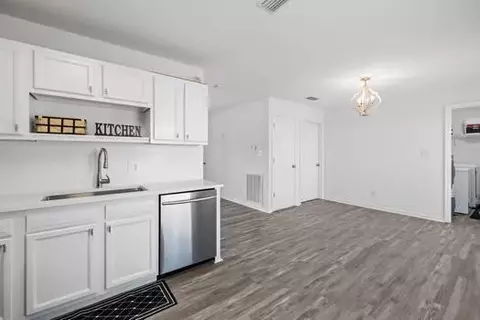 Kitchen - 30 Lowery Rd, Freeport, FL 32439 photo 4 of 4