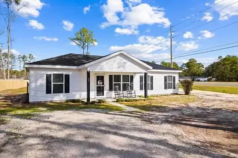 30 Lowery Rd, Freeport, FL 32439