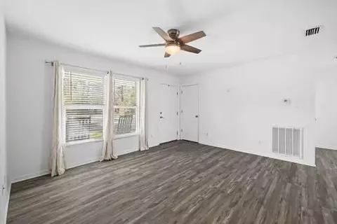 Living - 30 Lowery Rd, Freeport, FL 32439 photo 2 of 3