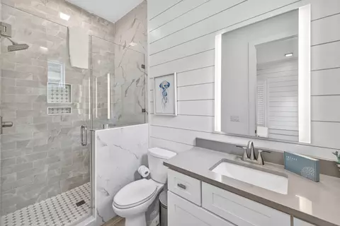 Bath - 1966 Baytowne Loop, Miramar Beach, FL 32550 photo 4 of 6