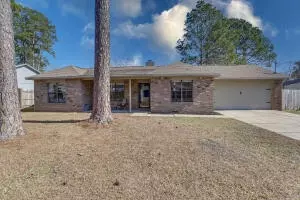 1621 W Campbell Dr, Fort Walton Beach, FL 32547