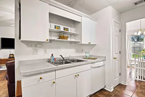 Kitchen - 109 Louise Dr, Crestview, FL 32536 photo 3 of 5
