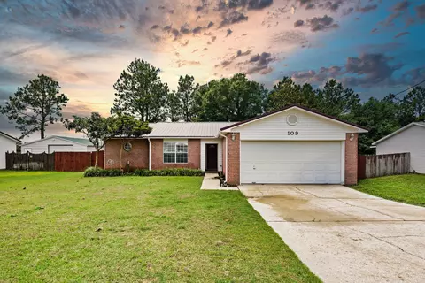 Exterior - 109 Louise Dr, Crestview, FL 32536 photo 1 of 10