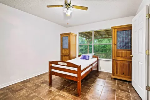 Bedroom - 109 Louise Dr, Crestview, FL 32536 photo 2 of 3