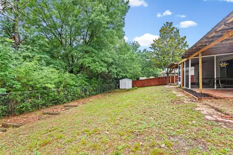 Exterior - 109 Louise Dr, Crestview, FL 32536 photo 10 of 10