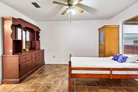 Bedroom - 109 Louise Dr, Crestview, FL 32536 photo 1 of 3