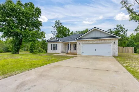 Exterior - 3103 Pinot Way, Crestview, FL 32536 photo 2 of 4