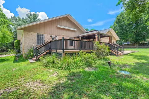 Exterior - 110 Eagle Ct, Crestview, FL 32539 photo 11 of 16
