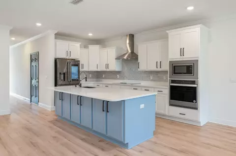 Kitchen - 15 E Oak Trees Ln, Freeport, FL 32439 photo 1 of 7