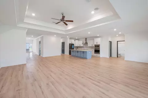 Living - 15 E Oak Trees Ln, Freeport, FL 32439 photo 4 of 4