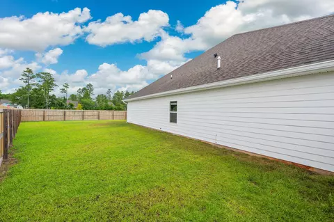 Exterior - 15 E Oak Trees Ln, Freeport, FL 32439 photo 9 of 9