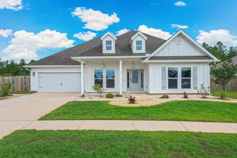15 E Oak Trees Ln, Freeport, FL 32439