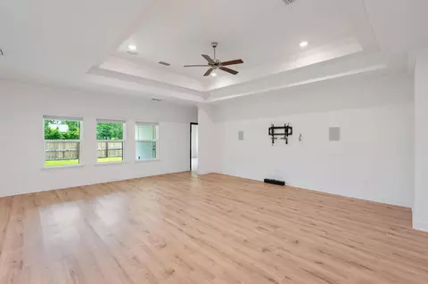 Living - 15 E Oak Trees Ln, Freeport, FL 32439 photo 2 of 4