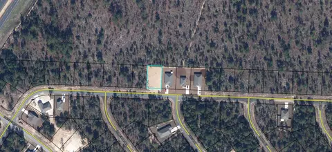2368 Aquarius Dr, Chipley, FL 32428 photo 2