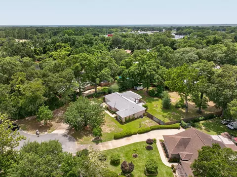 View/Area - 5605 Richmond Ct, Pace, FL 32571 photo 8 of 10