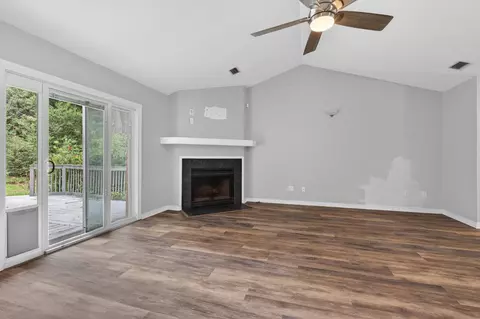 Living - 5605 Richmond Ct, Pace, FL 32571 photo 3 of 9