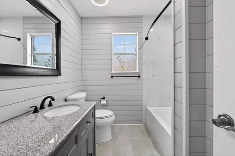 Bath - 5605 Richmond Ct, Pace, FL 32571 photo 13 of 13