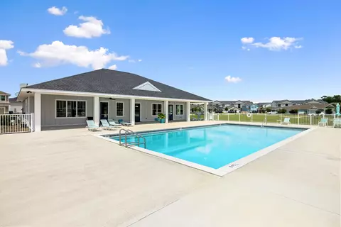 Exterior - 460 Riverwalk Cir, Freeport, FL 32439 photo 5 of 5
