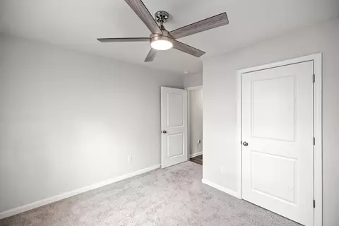 Bedroom - 460 Riverwalk Cir, Freeport, FL 32439 photo 3 of 6