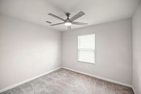 Bedroom - 460 Riverwalk Cir, Freeport, FL 32439 photo 2 of 6