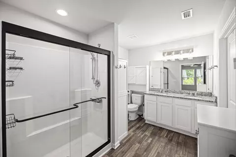 Bath - 460 Riverwalk Cir, Freeport, FL 32439 photo 1 of 4