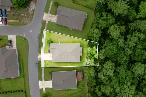 View/Area - 460 Riverwalk Cir, Freeport, FL 32439 photo 1 of 7