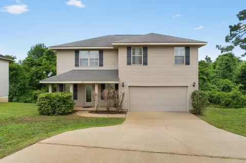 111 Bronze Cir, Crestview, FL 32539