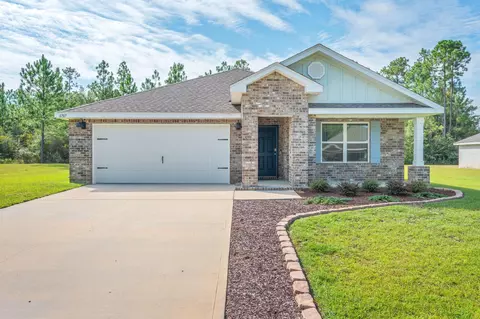 6707 Sarah Ann Way, Laurel Hill, FL 32567
