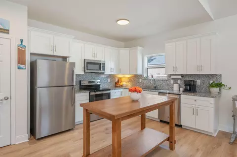 Kitchen - 156 Oak Ln, Crestview, FL 32536 photo 1 of 2