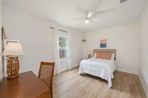 Bedroom - 156 Oak Ln, Crestview, FL 32536 photo 3 of 3