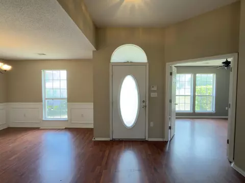 Entry Way - 688 Brunson St, Crestview, FL 32536 photo 1 of 1
