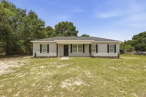 2763 Oakridge Rd, Defuniak Springs, FL 32433