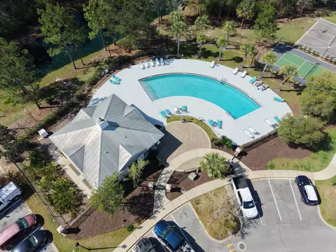 Exterior - 284 Date Palm Ln, Freeport, FL 32439 photo 11 of 14