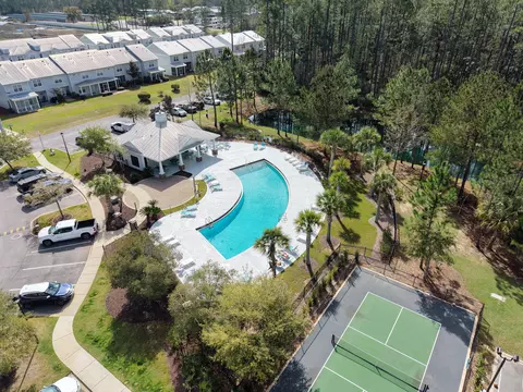 View/Area - 284 Date Palm Ln, Freeport, FL 32439 photo 8 of 12