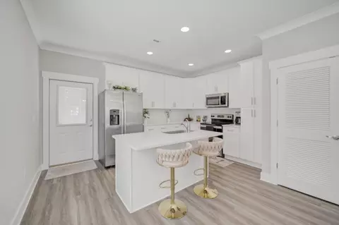 Kitchen - 284 Date Palm Ln, Freeport, FL 32439 photo 1 of 5