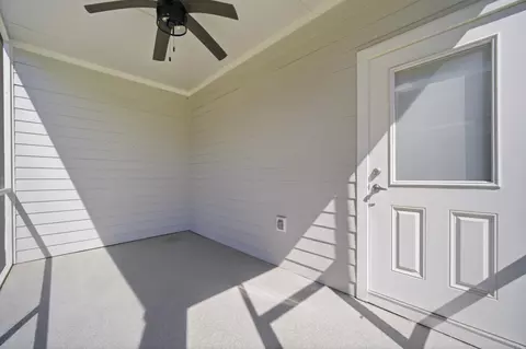 Exterior - 284 Date Palm Ln, Freeport, FL 32439 photo 3 of 14