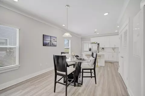 Dining - 284 Date Palm Ln, Freeport, FL 32439 photo 2 of 2