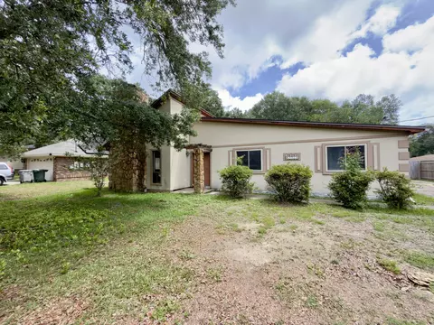 7718 Beechwood Dr, Pensacola, FL 32514