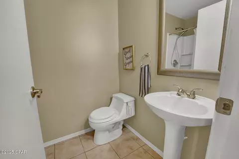 Bath - 672 Main St, Chipley, FL 32428 photo 5 of 5