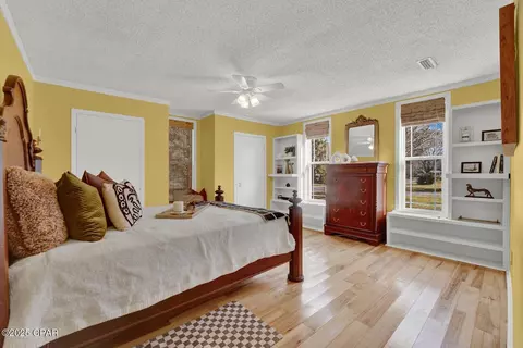 Bedroom - 672 Main St, Chipley, FL 32428 photo 4 of 9
