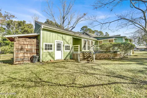 Exterior - 672 Main St, Chipley, FL 32428 photo 5 of 9