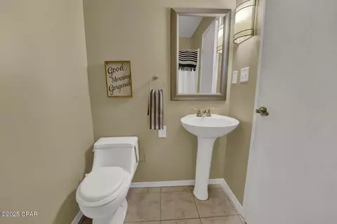 Bath - 672 Main St, Chipley, FL 32428 photo 4 of 5