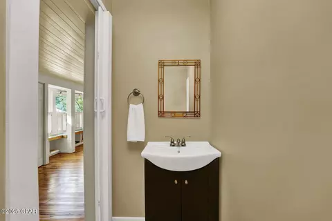 Bath - 672 Main St, Chipley, FL 32428 photo 1 of 5