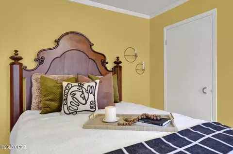 Bedroom - 672 Main St, Chipley, FL 32428 photo 7 of 9